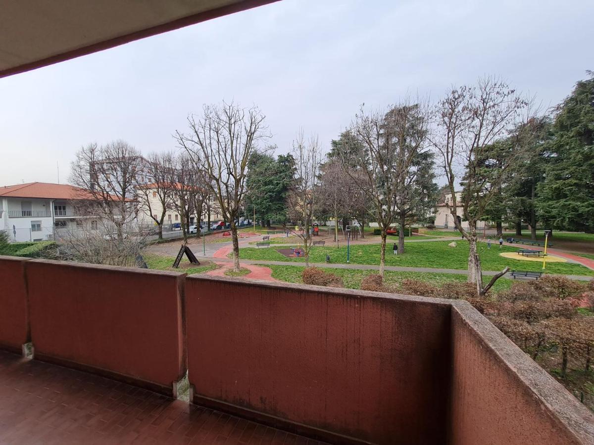 Appartamento La Finestra Sul Parco Dalmine Kültér fotó